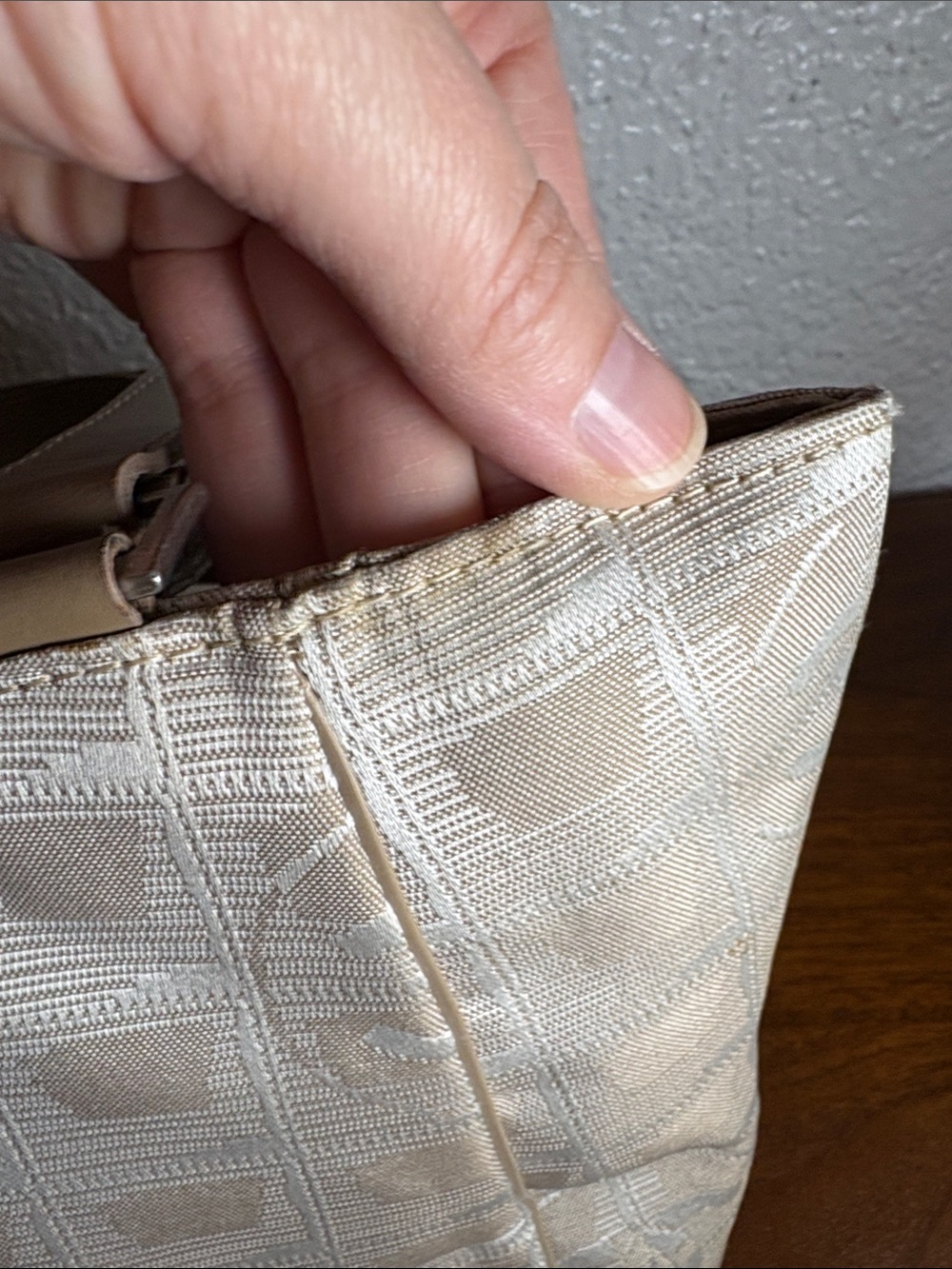 Chanel Travel Ligne Tote Bag - Neutral - Picture 16 of 16